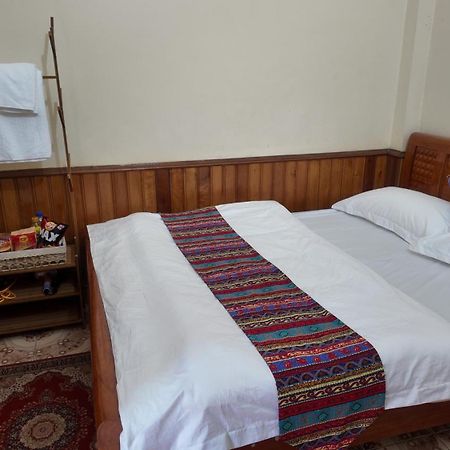 Lien Huong 145A Hotel Ha Giang Esterno foto