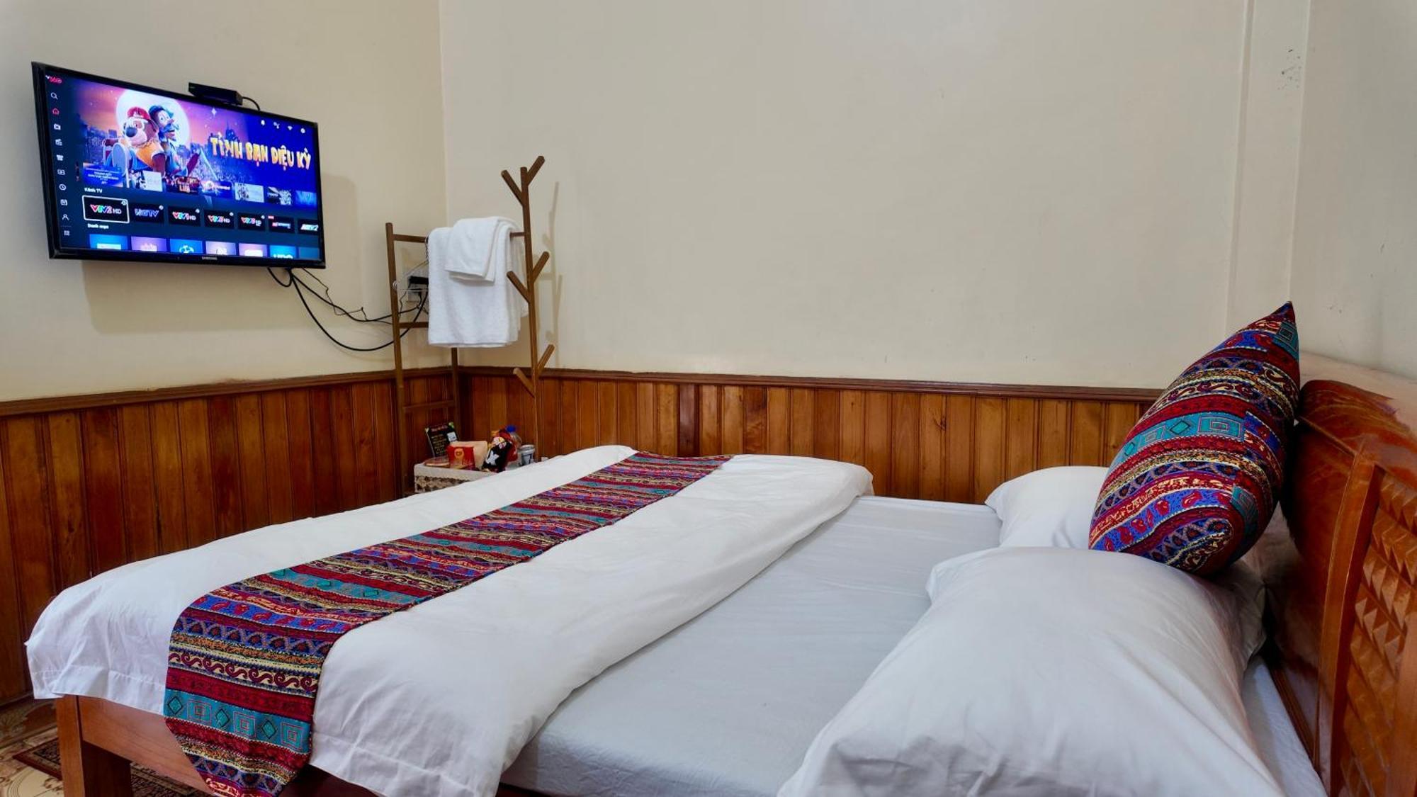 Lien Huong 145A Hotel Ha Giang Esterno foto
